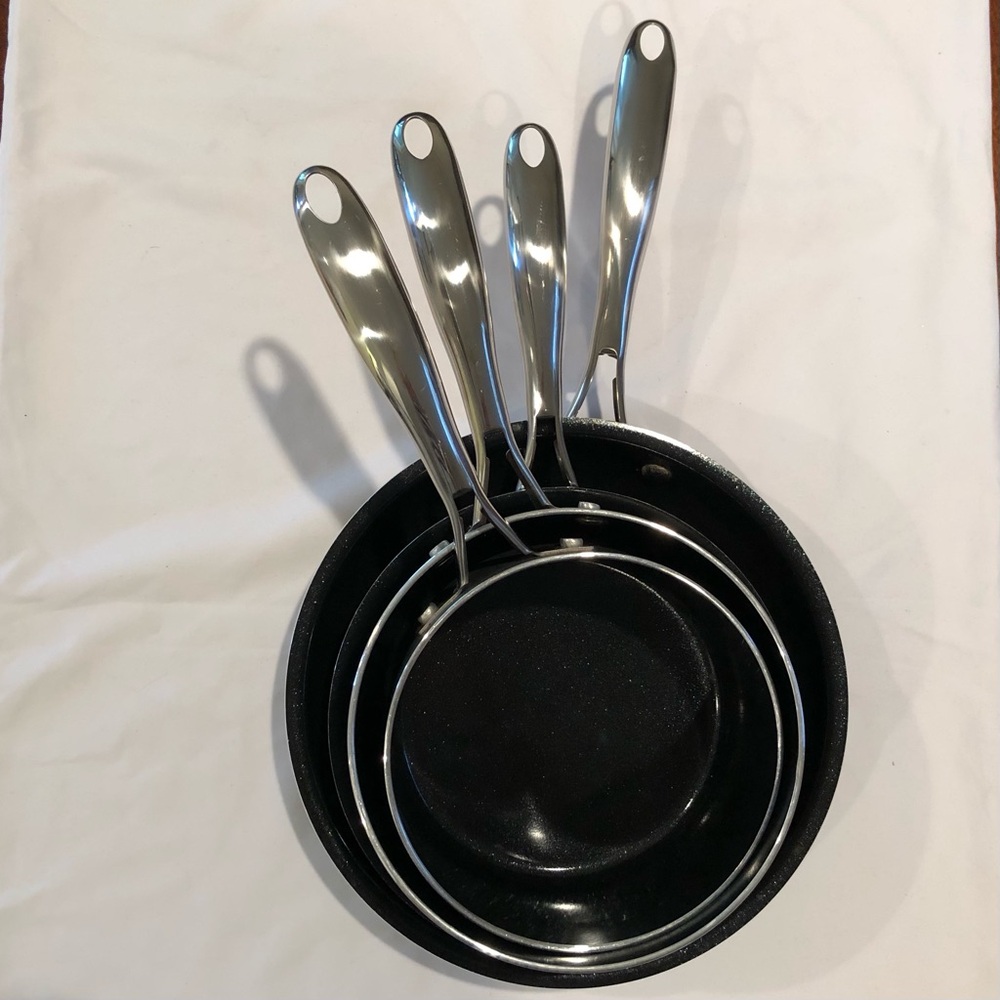 Ceramic Coated Nonstick Frying Pan Skillets and Saucepans Pots Brand: DiamoTech